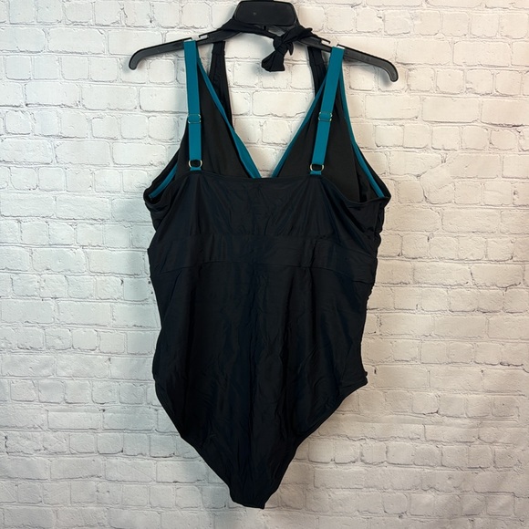 BloomChic Teal and Black Women's Halter Swimsuit Plus Size 3X - Picture 6 of 7